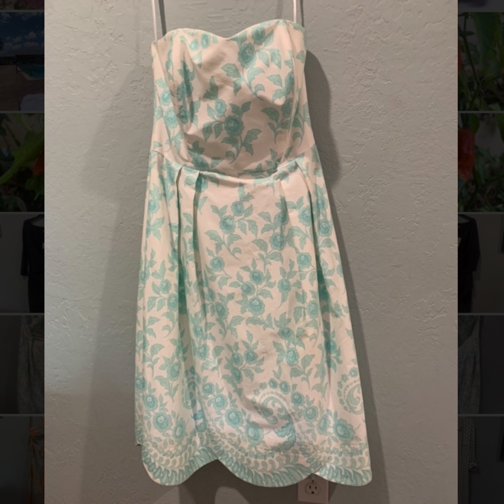 J. McLaughlin strapless dress with elegant floral pattern and scalloped hem
